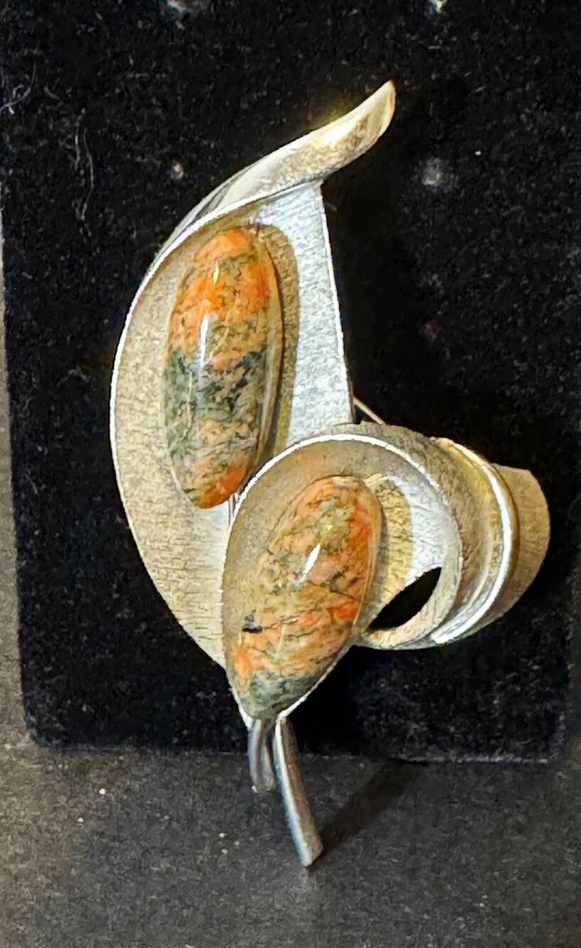 Vintage Crown Trifari Textured Silver Leaf Brooch Unakite Jasper Cabochon 1950s